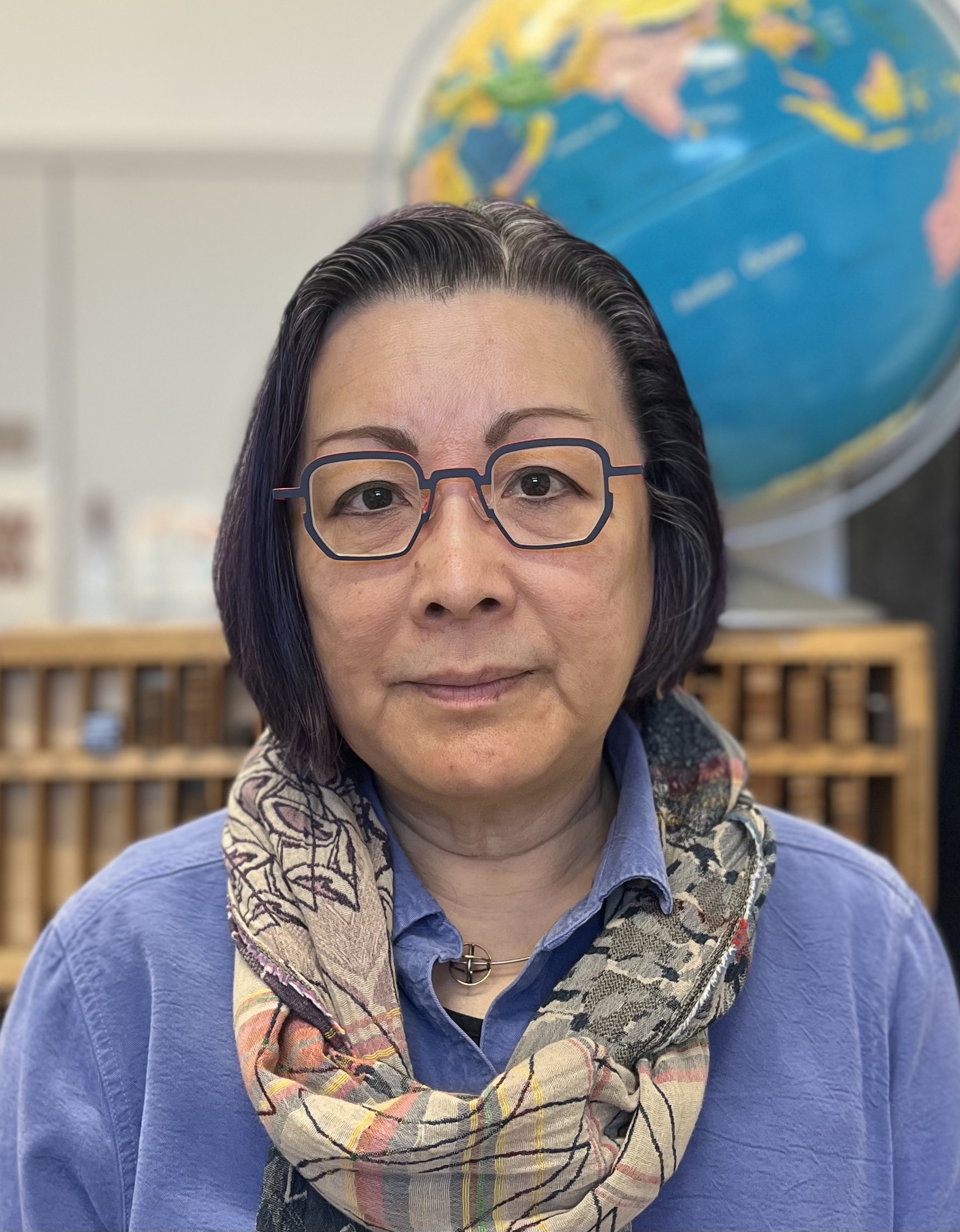 Photo of artist Sok Song